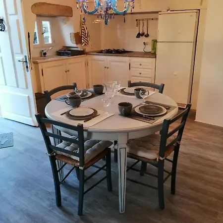 Holiday home L'oustalou