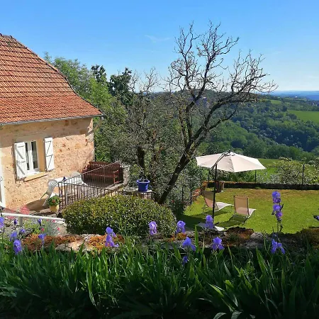 Holiday home L'oustalou *