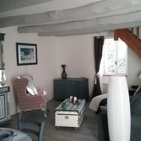 Holiday home L'oustalou *